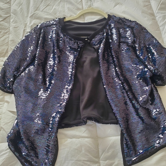 Sequin top - Picture 2 of 2